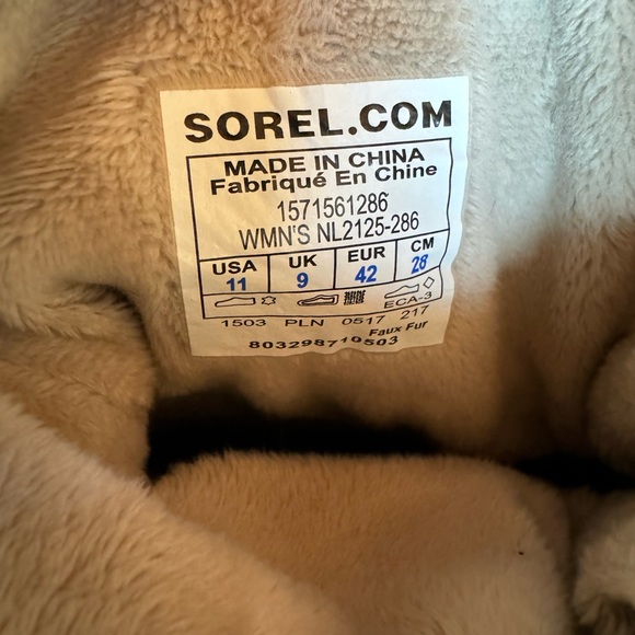 Sorel boots - Picture 5 of 5